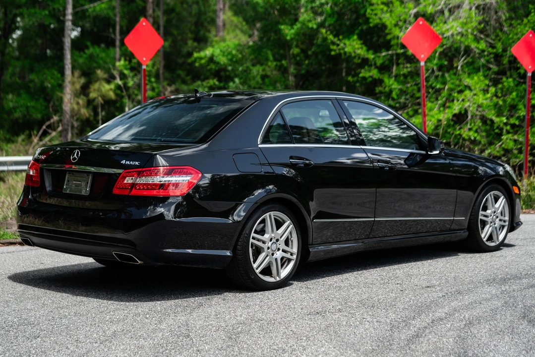 2010 Mercedes-Benz W212 E-Class - Image 22 of 31