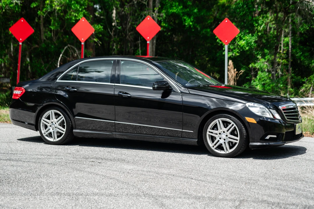2010 Mercedes-Benz W212 E-Class - Image 26 of 31