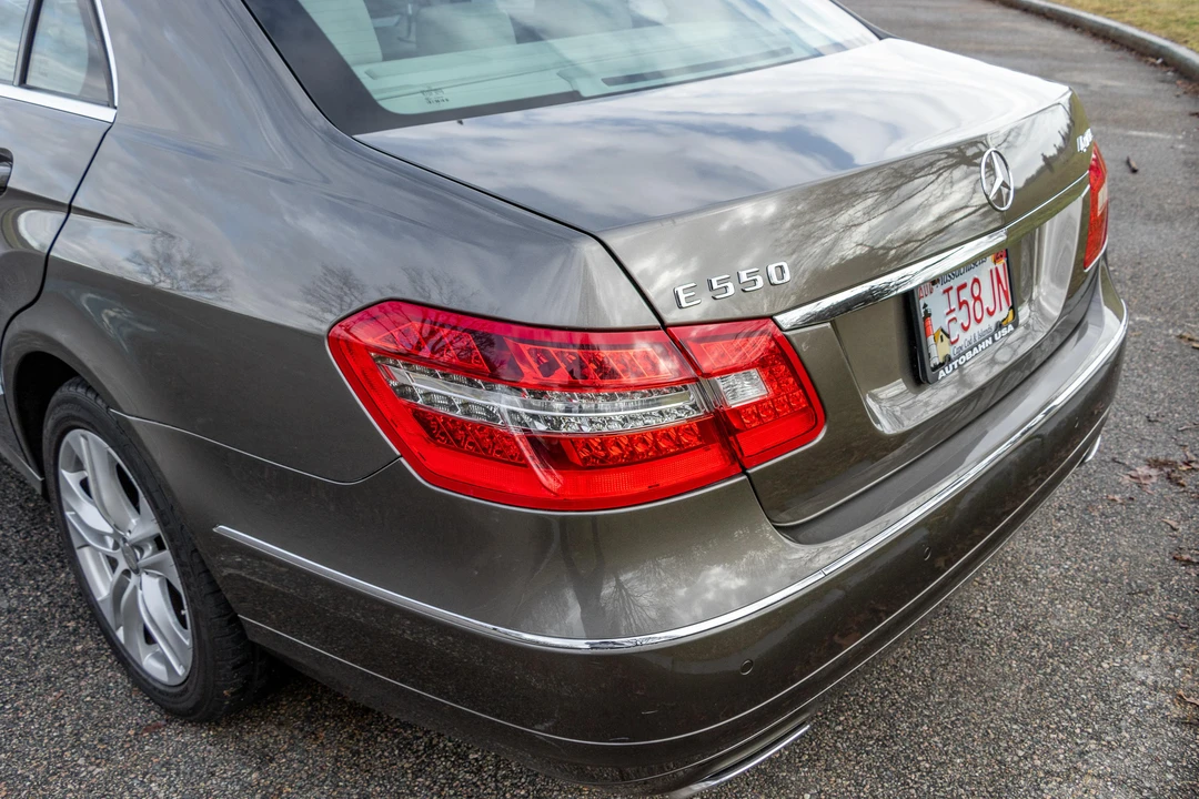 2010 Mercedes-Benz W212 E-Class - Image 26 of 31