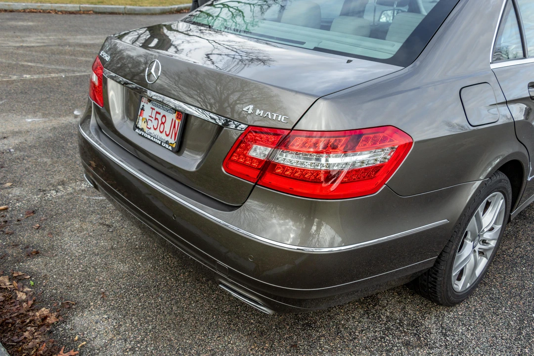 2010 Mercedes-Benz W212 E-Class - Image 30 of 31