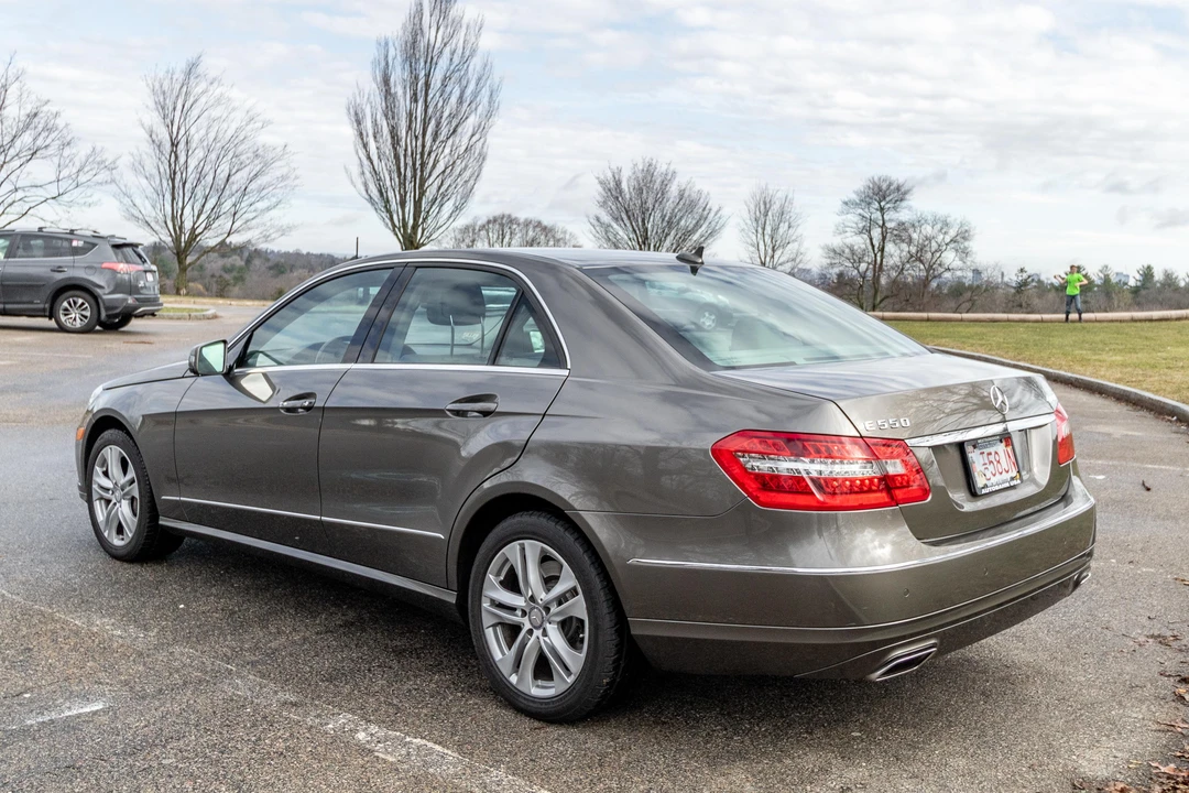 2010 Mercedes-Benz W212 E-Class - Image 9 of 31