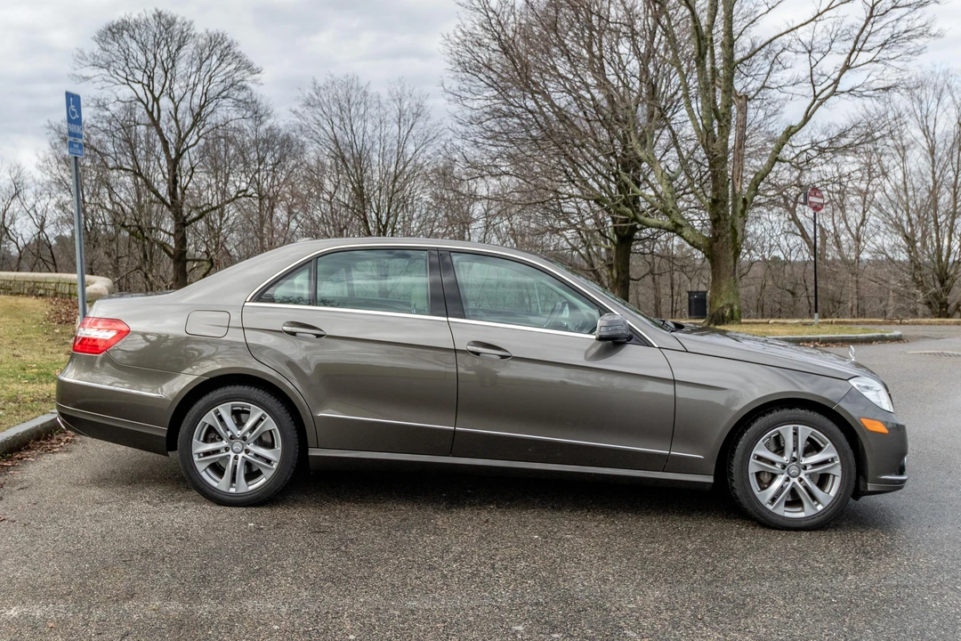 2010 Mercedes-Benz W212 E-Class - Image 11 of 31