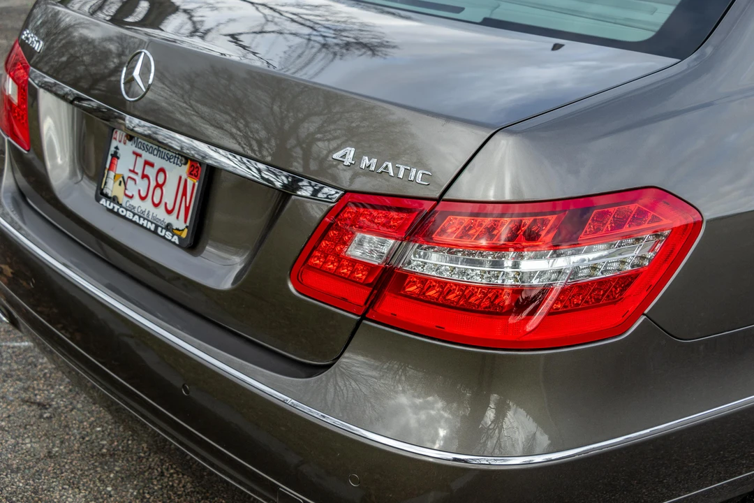 2010 Mercedes-Benz W212 E-Class - Image 28 of 31