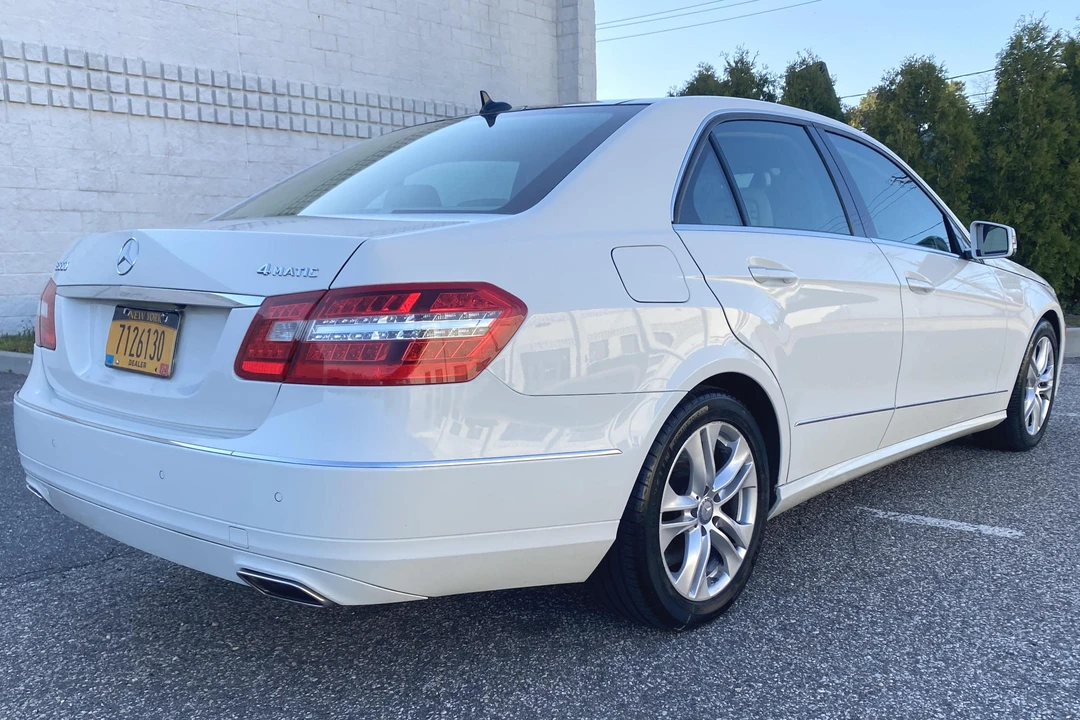 2010 Mercedes-Benz W212 E-Class - Image 4 of 31