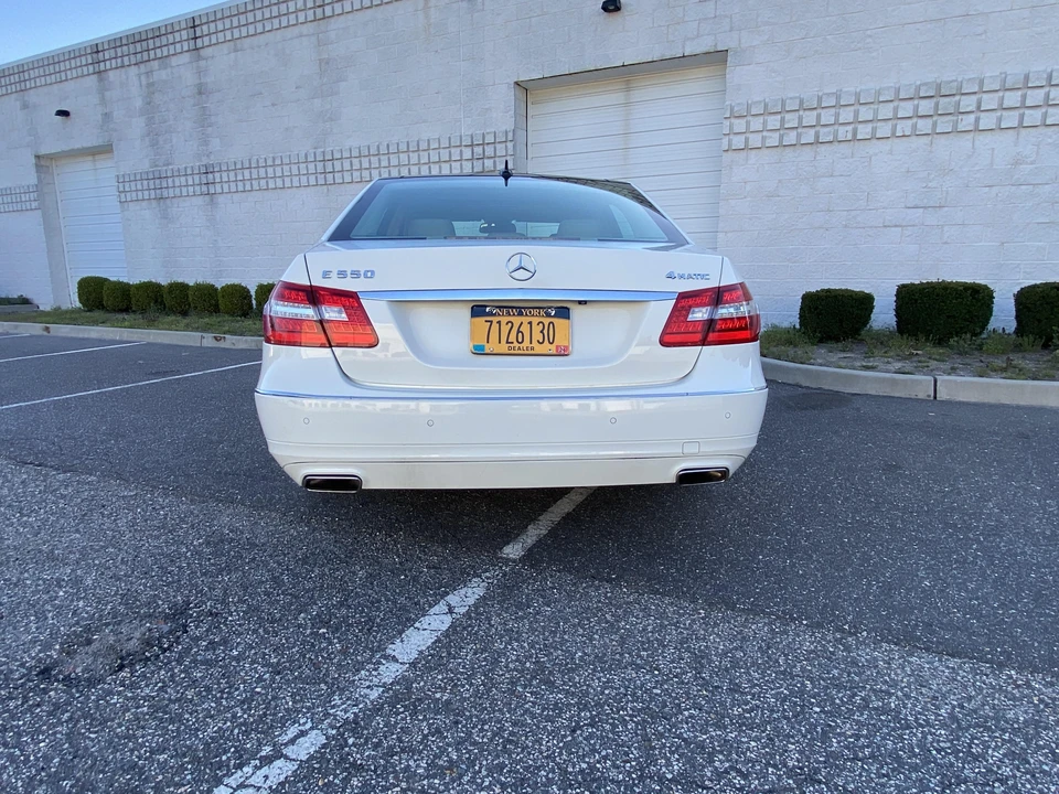 2010 Mercedes-Benz W212 E-Class - Image 14 of 31