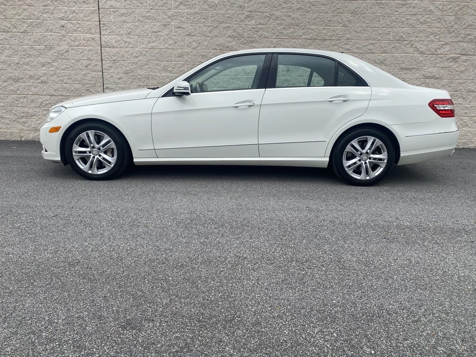 2010 Mercedes-Benz W212 E-Class - Image 22 of 31