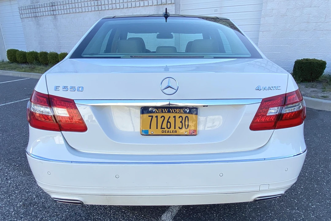 2010 Mercedes-Benz W212 E-Class - Image 5 of 31