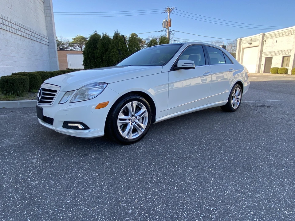 2010 Mercedes-Benz W212 E-Class - Image 10 of 31