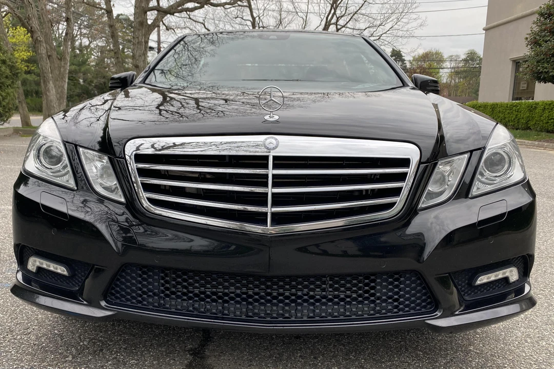 2010 Mercedes-Benz W212 E-Class - Image 2 of 31