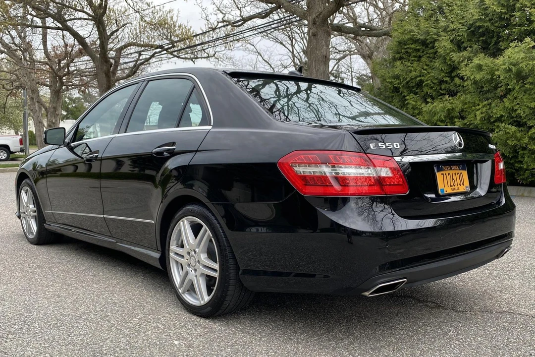 2010 Mercedes-Benz W212 E-Class - Image 4 of 31