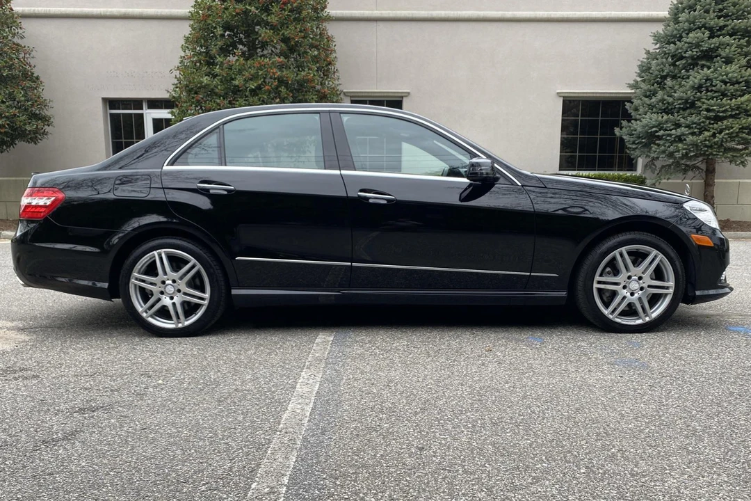 2010 Mercedes-Benz W212 E-Class - Image 3 of 31