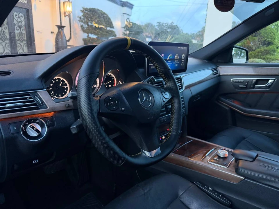 2010 Mercedes-Benz W212 E-Class - Image 10 of 24
