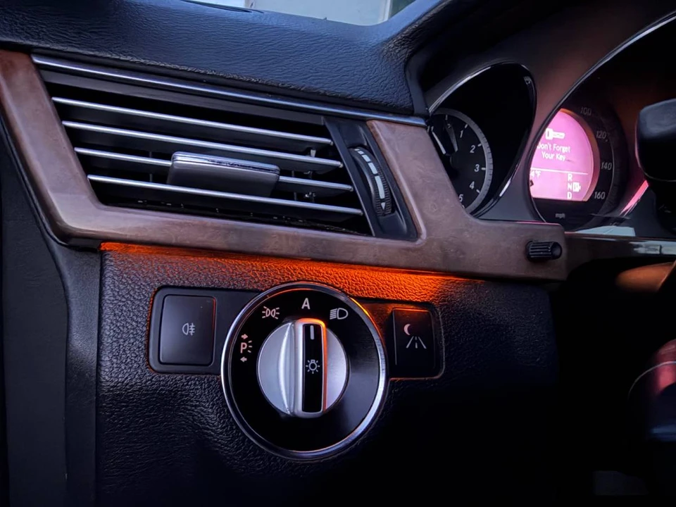 2010 Mercedes-Benz W212 E-Class - Image 20 of 24