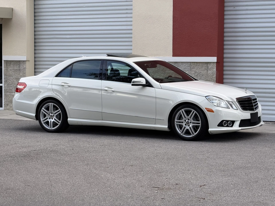 2010 Mercedes-Benz W212 E-Class - Image 23 of 31