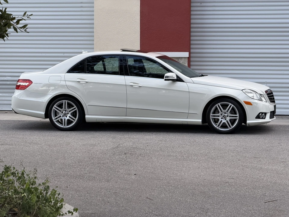2010 Mercedes-Benz W212 E-Class - Image 21 of 31