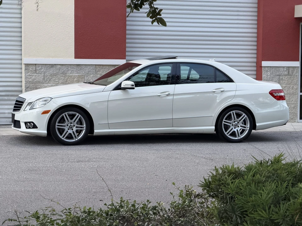 2010 Mercedes-Benz W212 E-Class - Image 6 of 31
