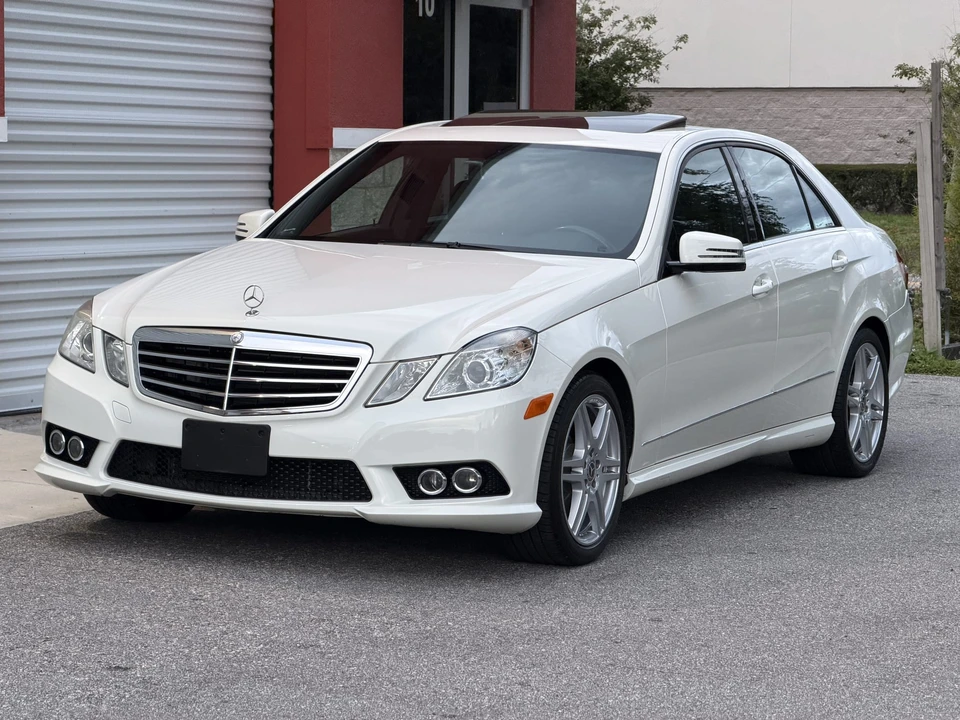 2010 Mercedes-Benz W212 E-Class - Image 3 of 31