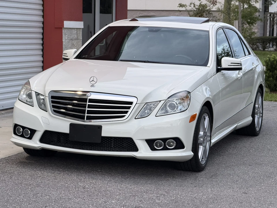2010 Mercedes-Benz W212 E-Class - Image 2 of 31