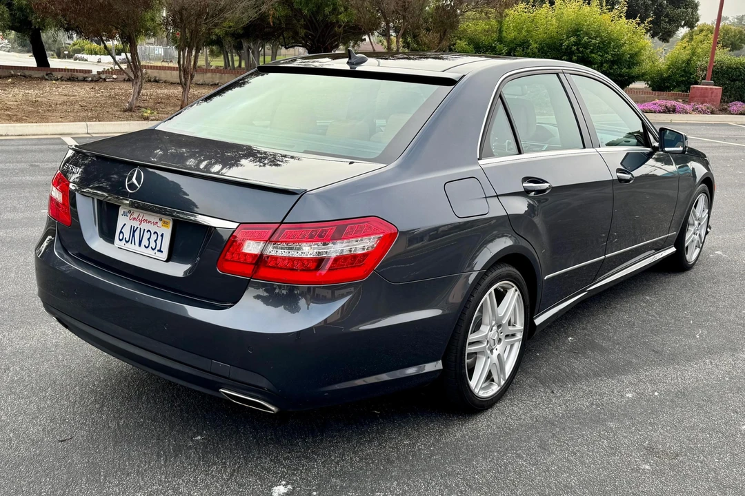 2010 Mercedes-Benz W212 E-Class - Image 4 of 31