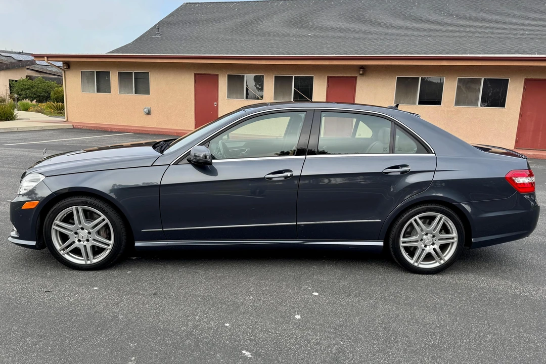 2010 Mercedes-Benz W212 E-Class - Image 3 of 31