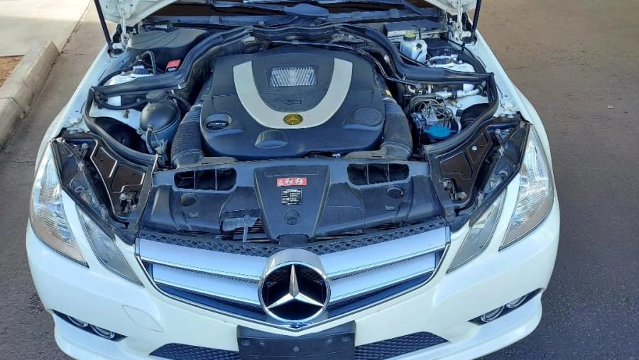 2010 Mercedes-Benz W212 E-Class - Image 14 of 18