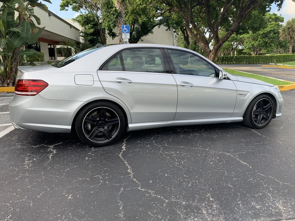 2010 Mercedes-Benz W212 E 63 AMG - Image 23 of 31