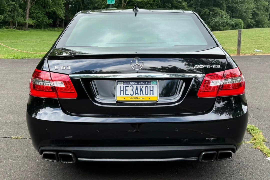 2010 Mercedes-Benz W212 E 63 AMG - Image 5 of 31