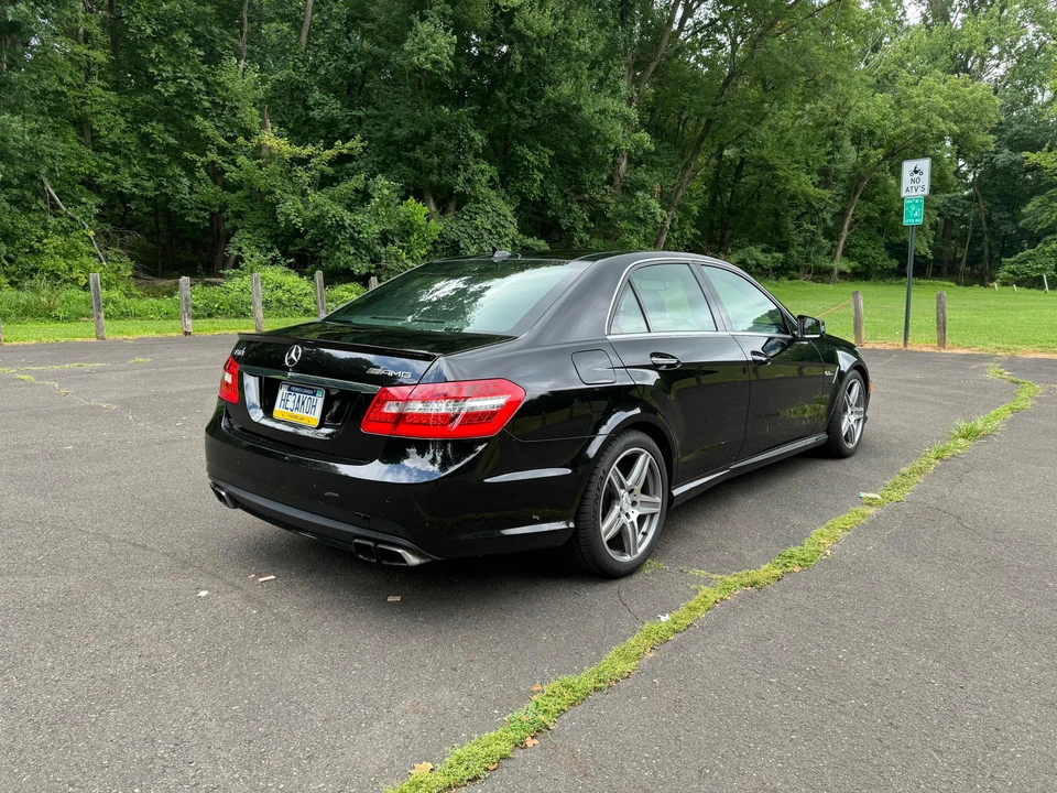 2010 Mercedes-Benz W212 E 63 AMG - Image 13 of 31
