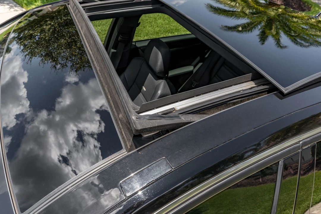 2010 Mercedes-Benz W212 E 63 AMG - Image 14 of 31
