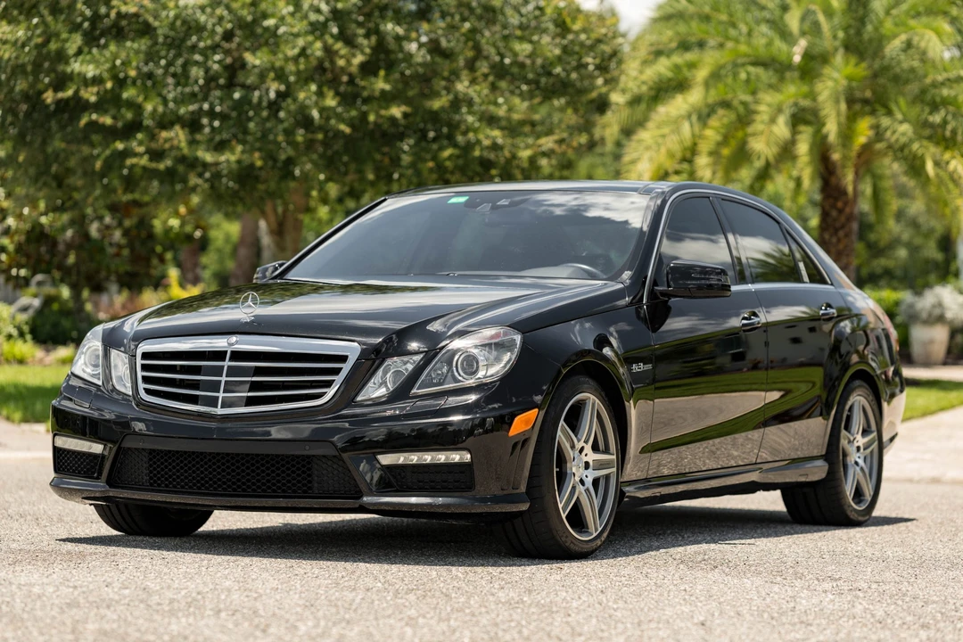 2010 Mercedes-Benz W212 E 63 AMG - Image 2 of 31