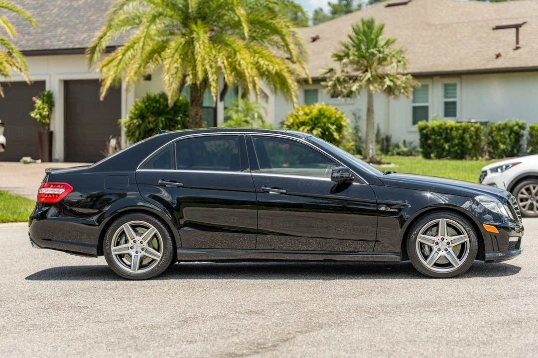 2010 Mercedes-Benz W212 E 63 AMG - Image 7 of 31