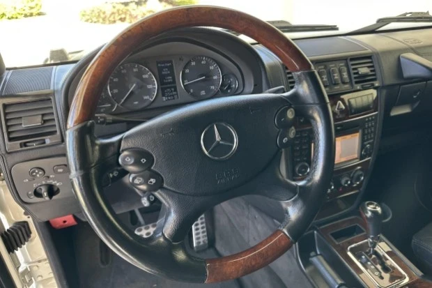 2010 Mercedes-Benz W463 G-Class - Image 5 of 7