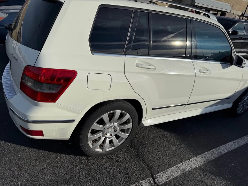 2010 Mercedes-Benz GLK-Class - Image 5 of 10
