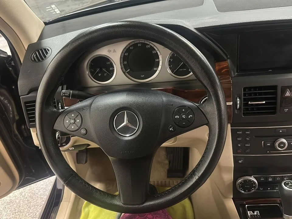 2010 Mercedes-Benz GLK-Class - Image 17 of 19