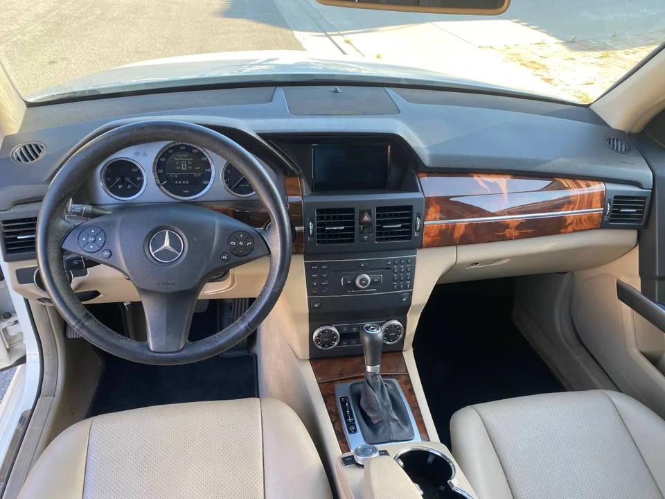 2010 Mercedes-Benz GLK-Class - Image 6 of 19