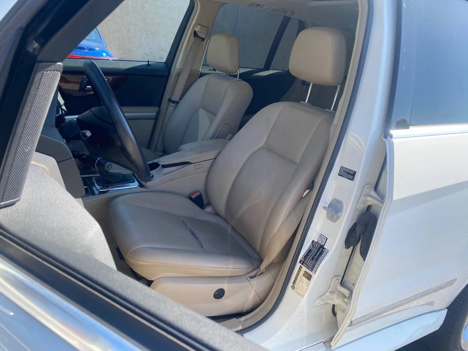 2010 Mercedes-Benz GLK-Class - Image 2 of 19