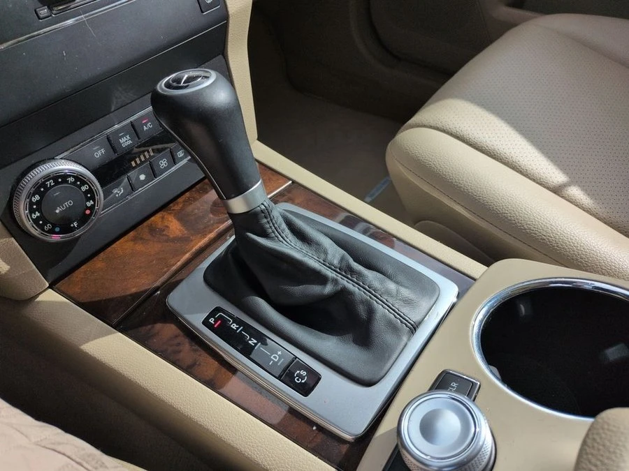 2010 Mercedes-Benz GLK-Class - Image 17 of 20