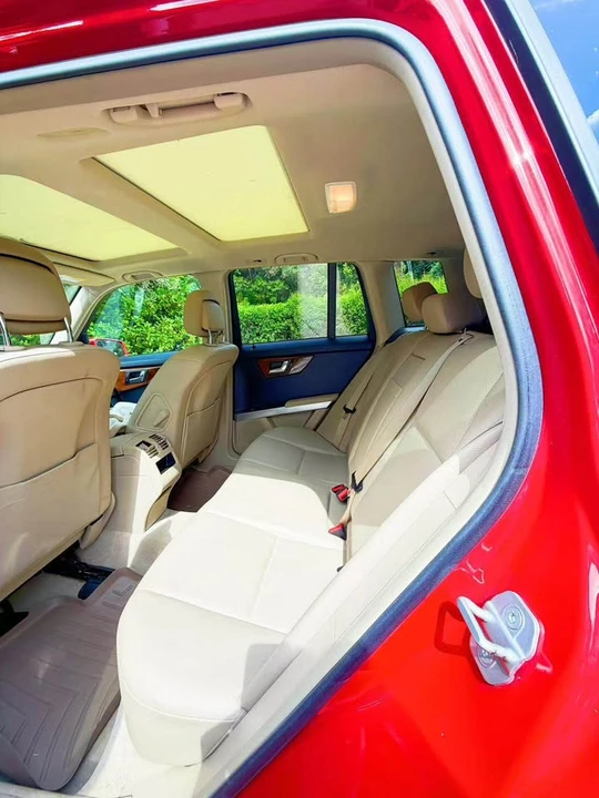 2010 Mercedes-Benz GLK-Class - Image 10 of 10