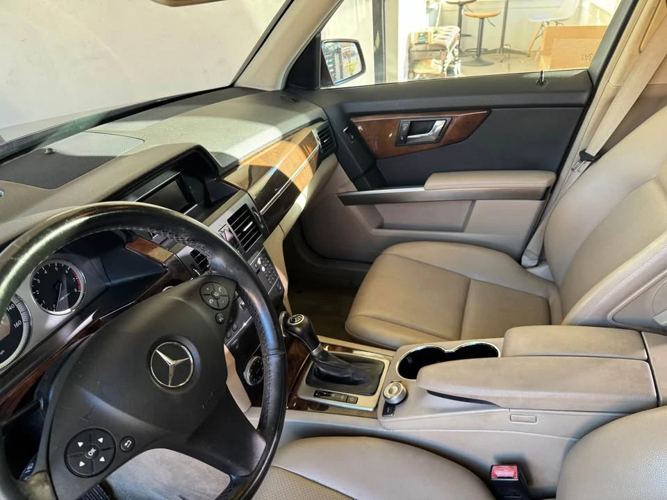 2010 Mercedes-Benz GLK-Class - Image 9 of 14
