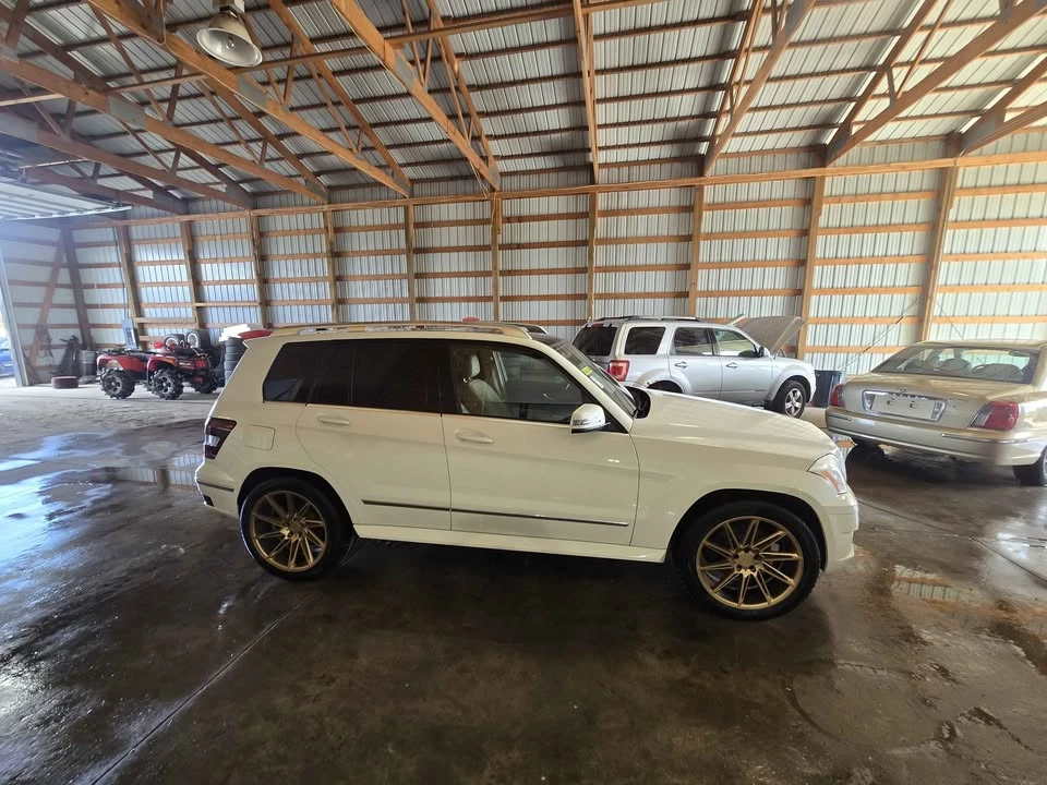 2010 Mercedes-Benz GLK-Class - Image 2 of 17