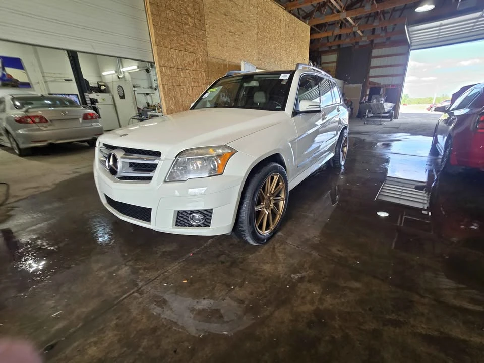 2010 Mercedes-Benz GLK-Class - Image 5 of 17