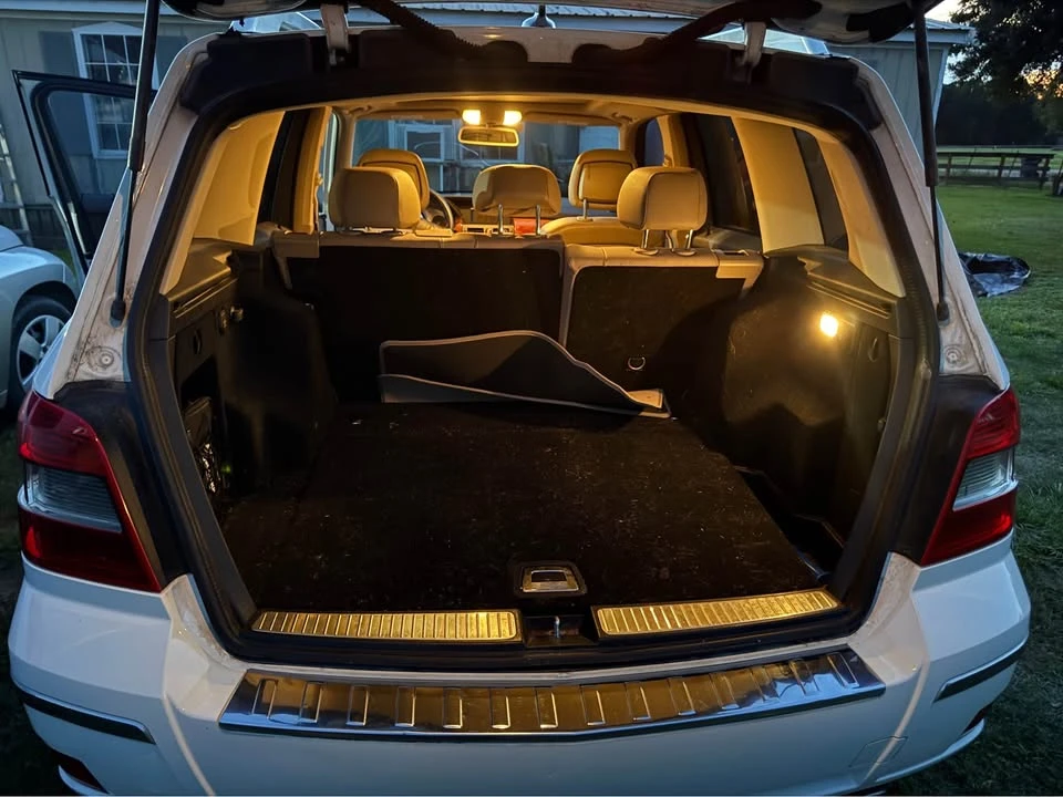 2010 Mercedes-Benz GLK-Class - Image 8 of 10
