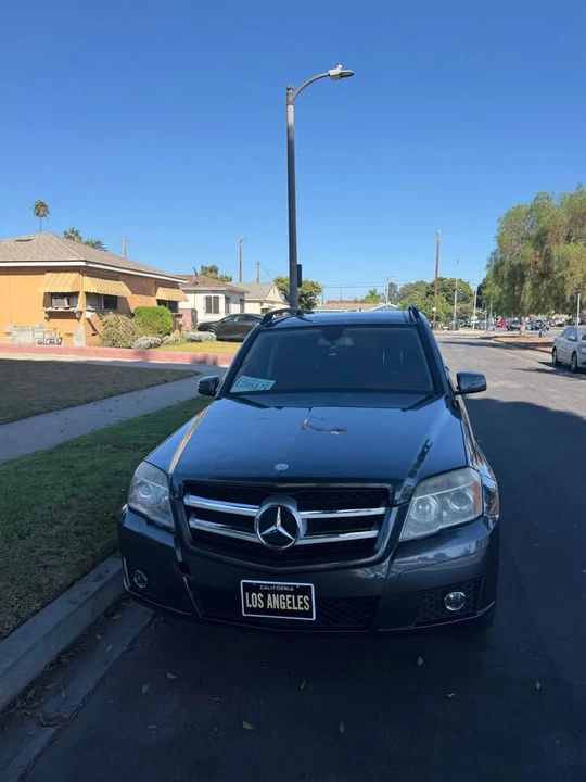 2010 Mercedes-Benz GLK-Class - Image 2 of 9