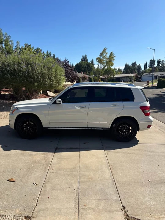 2010 Mercedes-Benz GLK-Class - Image 3 of 10