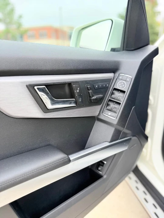 2010 Mercedes-Benz GLK-Class - Image 18 of 20