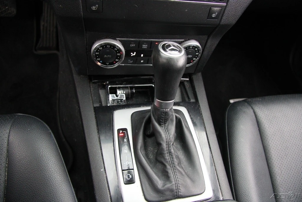 2010 Mercedes-Benz GLK-Class - Image 18 of 21