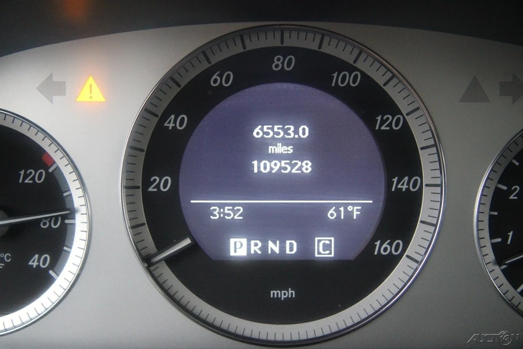 2010 Mercedes-Benz GLK-Class - Image 15 of 21
