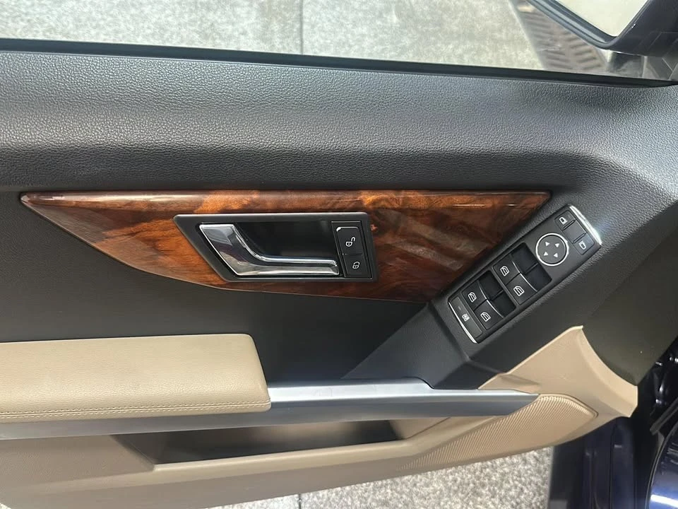 2010 Mercedes-Benz GLK-Class - Image 17 of 20