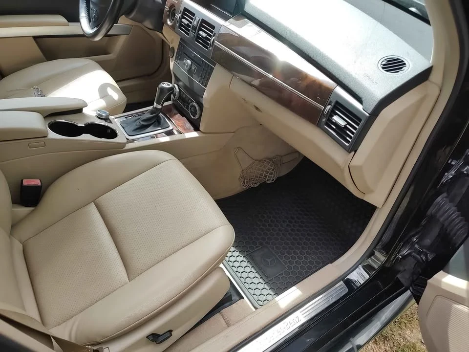2010 Mercedes-Benz GLK-Class - Image 4 of 8