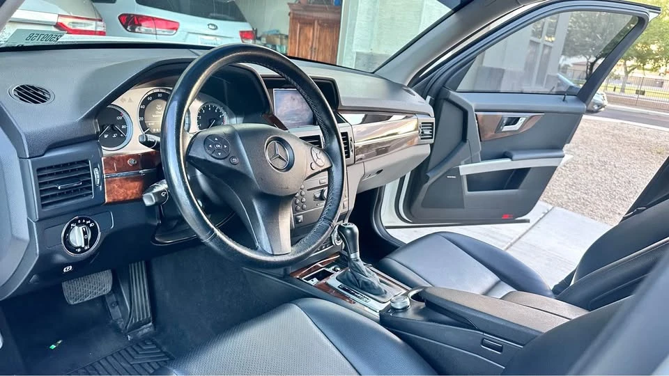 2010 Mercedes-Benz GLK-Class - Image 10 of 10